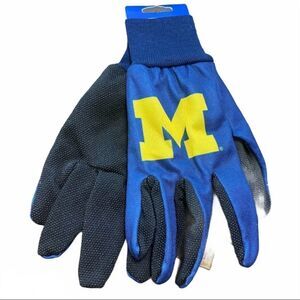 University of Michigan Sport Utility Gloves